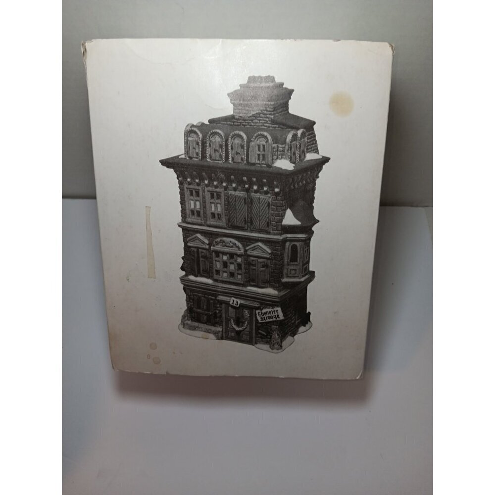Dept 56 The Flat Of Ebenezer Scrooge Dickens Village Heritage 5587-5 With Box